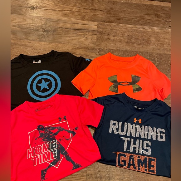 Size 4/4t under armor boys tees bundle - Picture 1 of 6